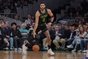 Jayson Tatum sends a message of trust, with an underlying warning Jayson Tatum sends a message of trust, with an underlying warning