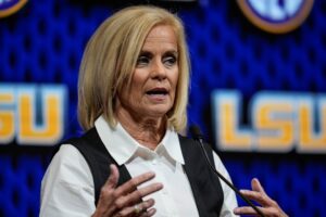 Kim Mulkey shocking salary at LSU, figures, contract, and perks Kim Mulkey shocking salary at LSU, figures, contract, and perks