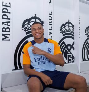 Kylian Mbappé reveals his inner pressure “I’m harder on myself than anyone else, I have no right to fail” Kylian Mbappé reveals his inner pressure “I’m harder on myself than anyone else, I have no right to fail”