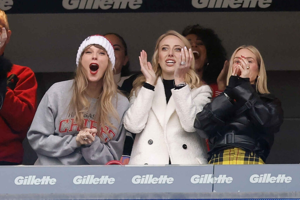 Brittany Mahomes would have infected Taylor Swift with family fever during a dinner with Friends