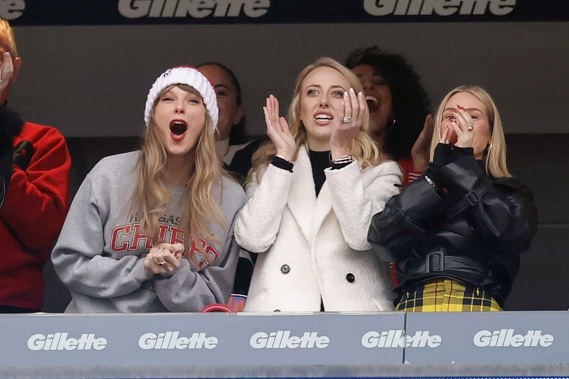 Brittany Mahomes would have infected Taylor Swift with family fever during a dinner with Friends