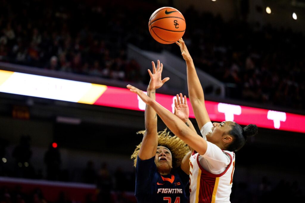 Juju Watkins made a spectacular block