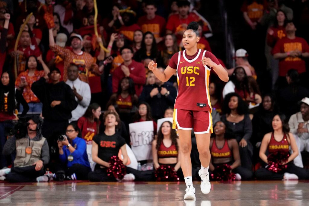 Juju Watkins receives the same unexpected gesture that was made for Luka Doncic in Los Angeles