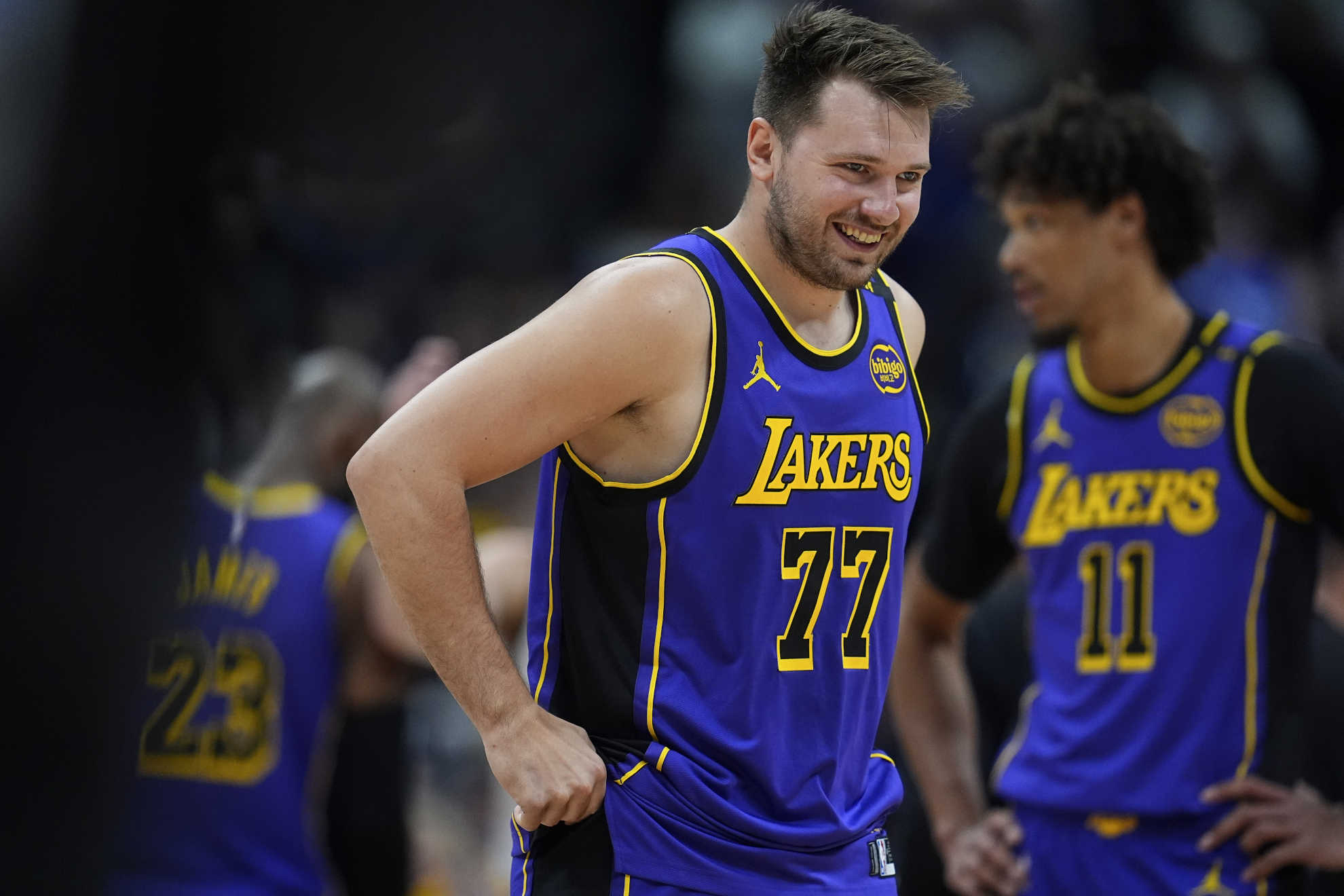 Luka Doncic hits pause on Reaves with a viral warning