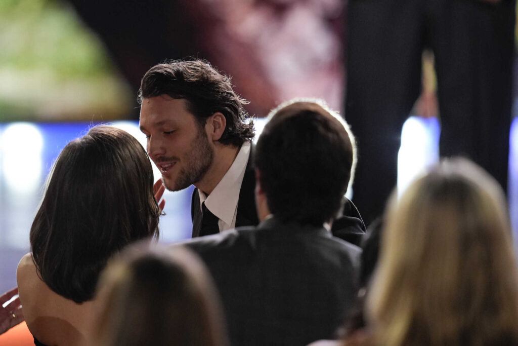 New footage of Josh Allen at Hailee Steinfelds party turns heads