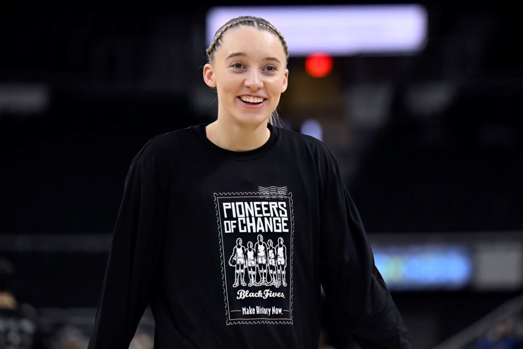 Paige Bueckers shares a lighthearted yet unmissable message