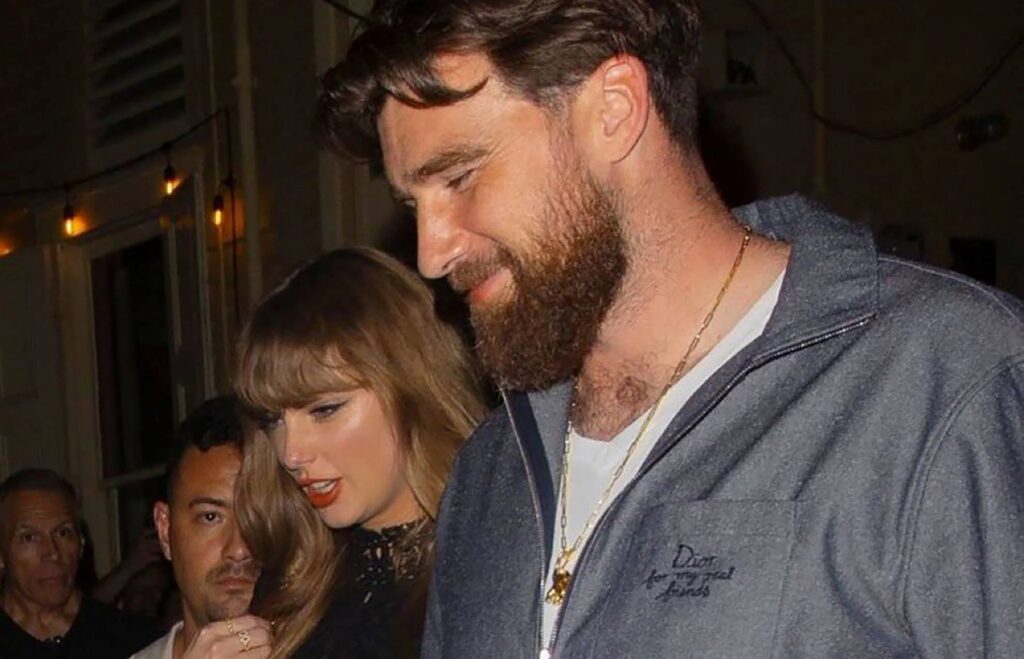 Travis Kelce sneaks away for private date with Taylor Swift 1