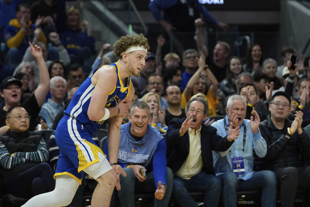 Warriors hydrate players with tampered liquids that they reject with grimaces
