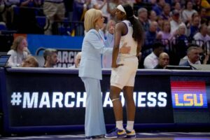FlauJae Johnson and Kim Mulkey