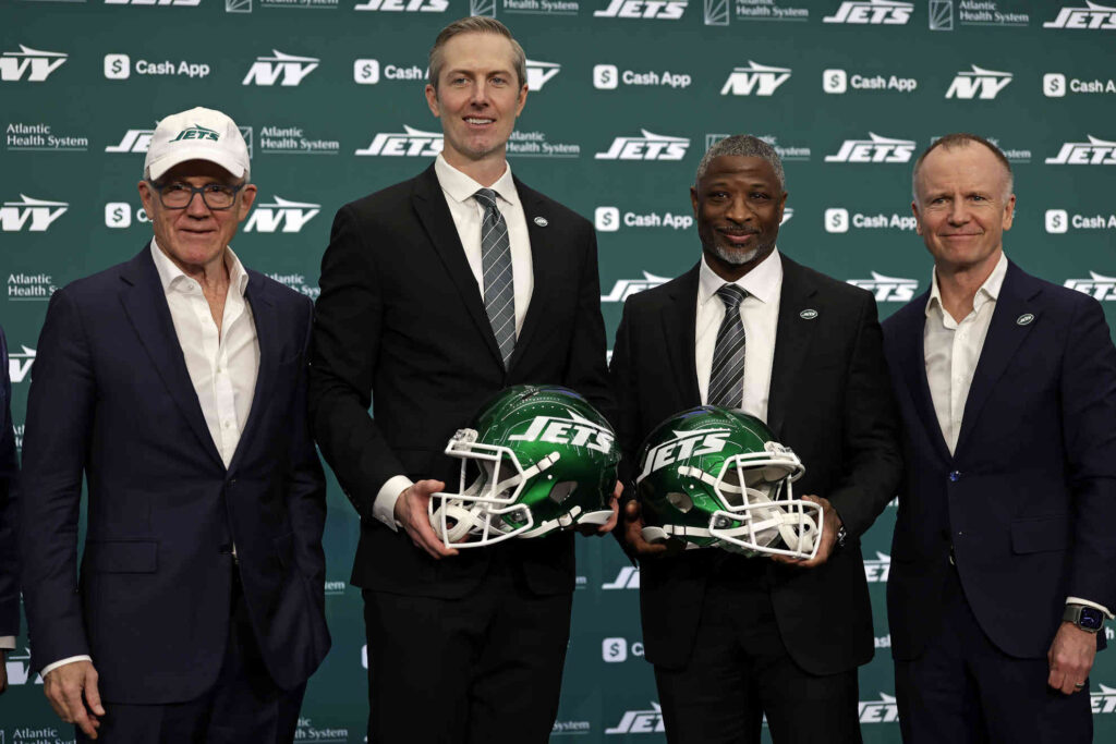 Jets aim high in the draft with LSU talent to strengthen Justin Fields offensive line