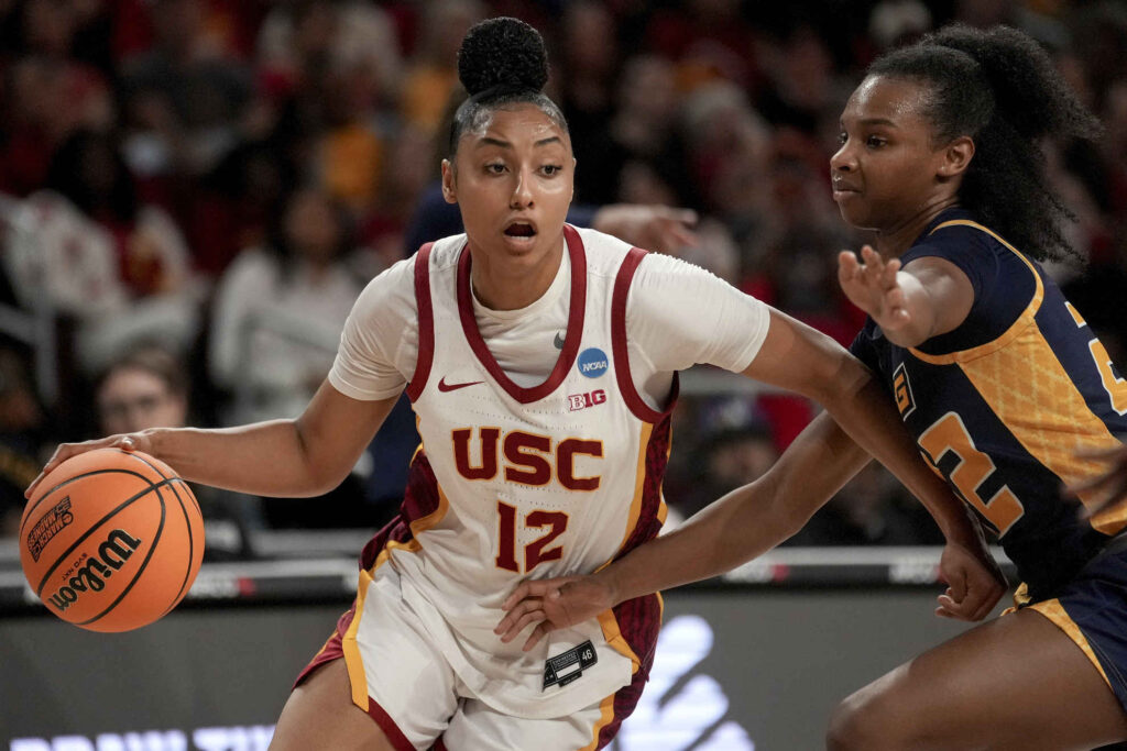 JuJu Watkins declared better than an NBA star by renowned former player on YouTube