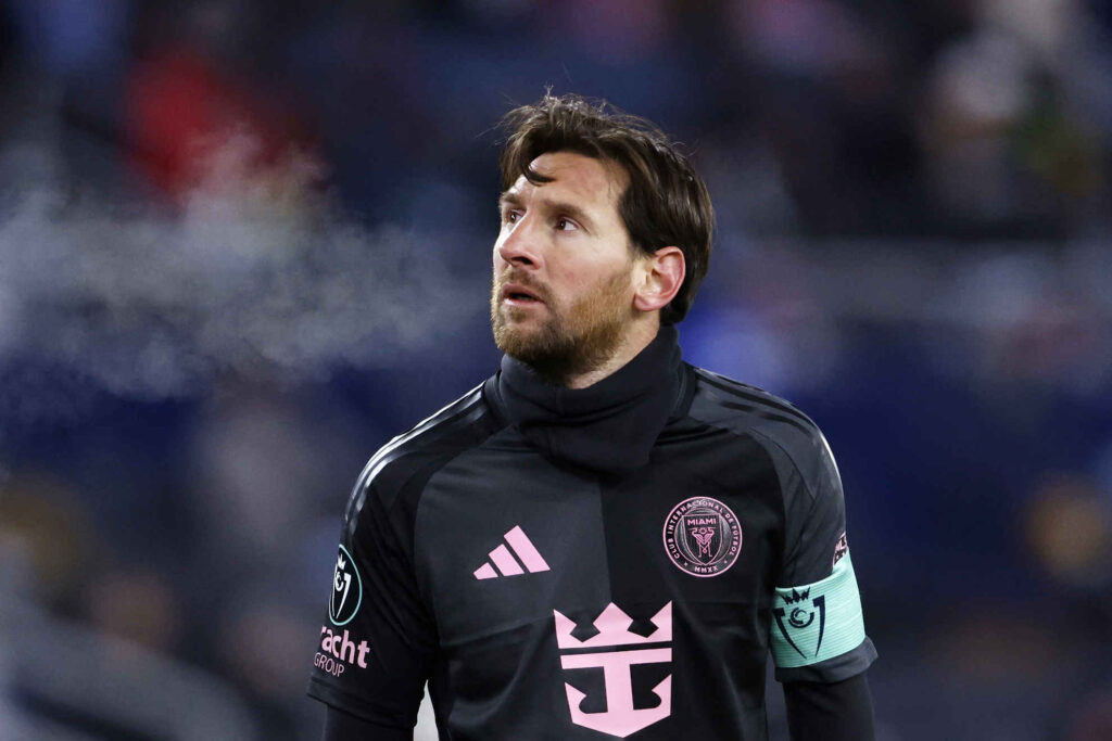 Messi s hilarious street moment the surprising trade for an alfajor