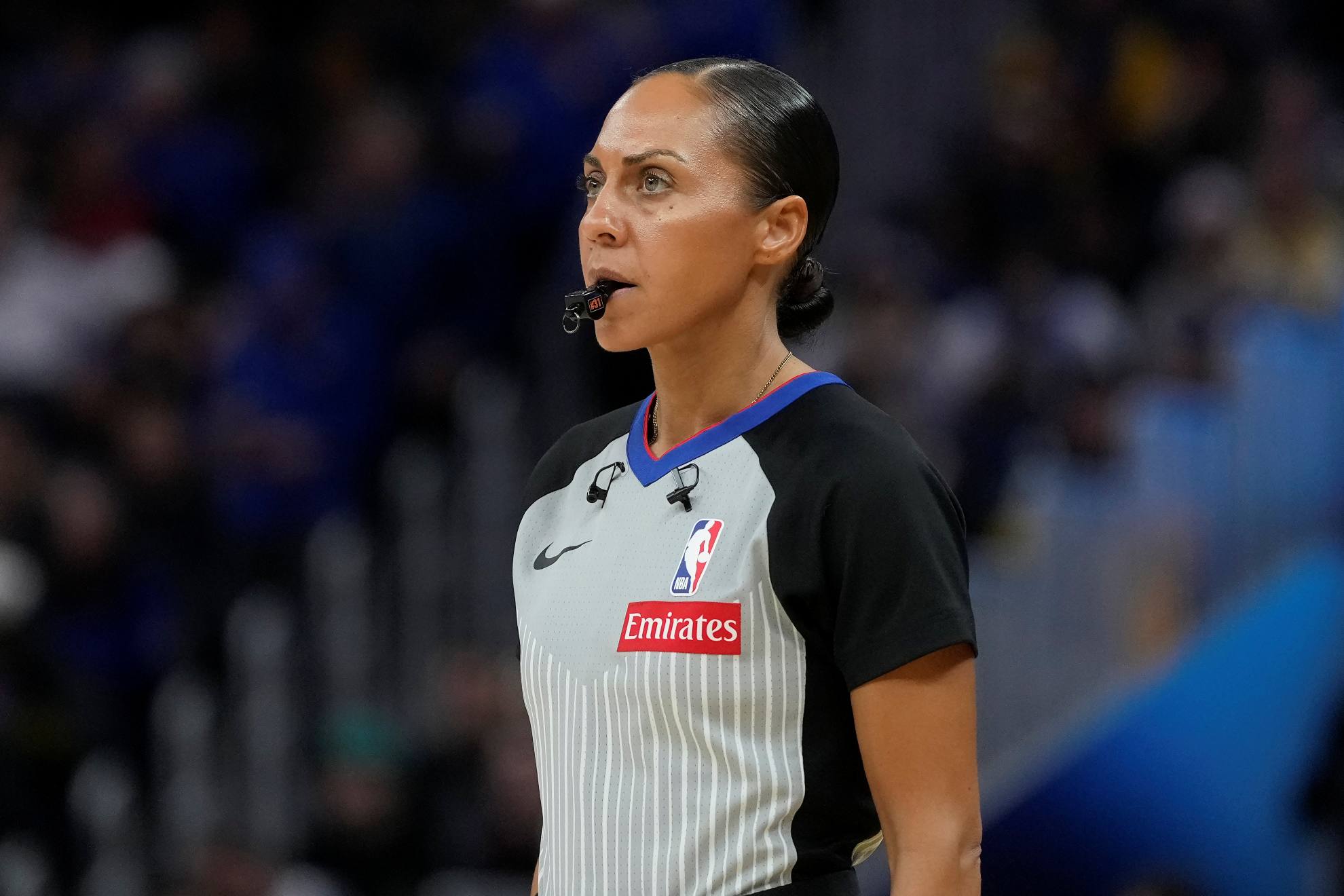 Sha Rae Mitchell officiated the game between the Lakers and the Clippers