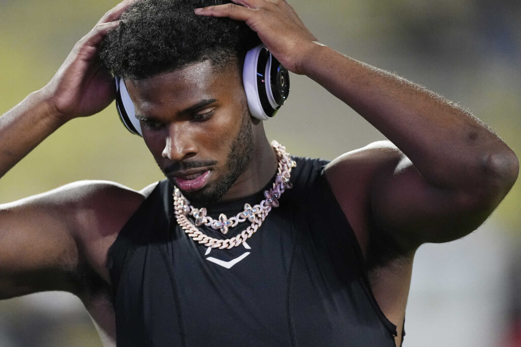 Shedeur Sanders under pressure as Ole Miss QB rises in NFL draft rankings d