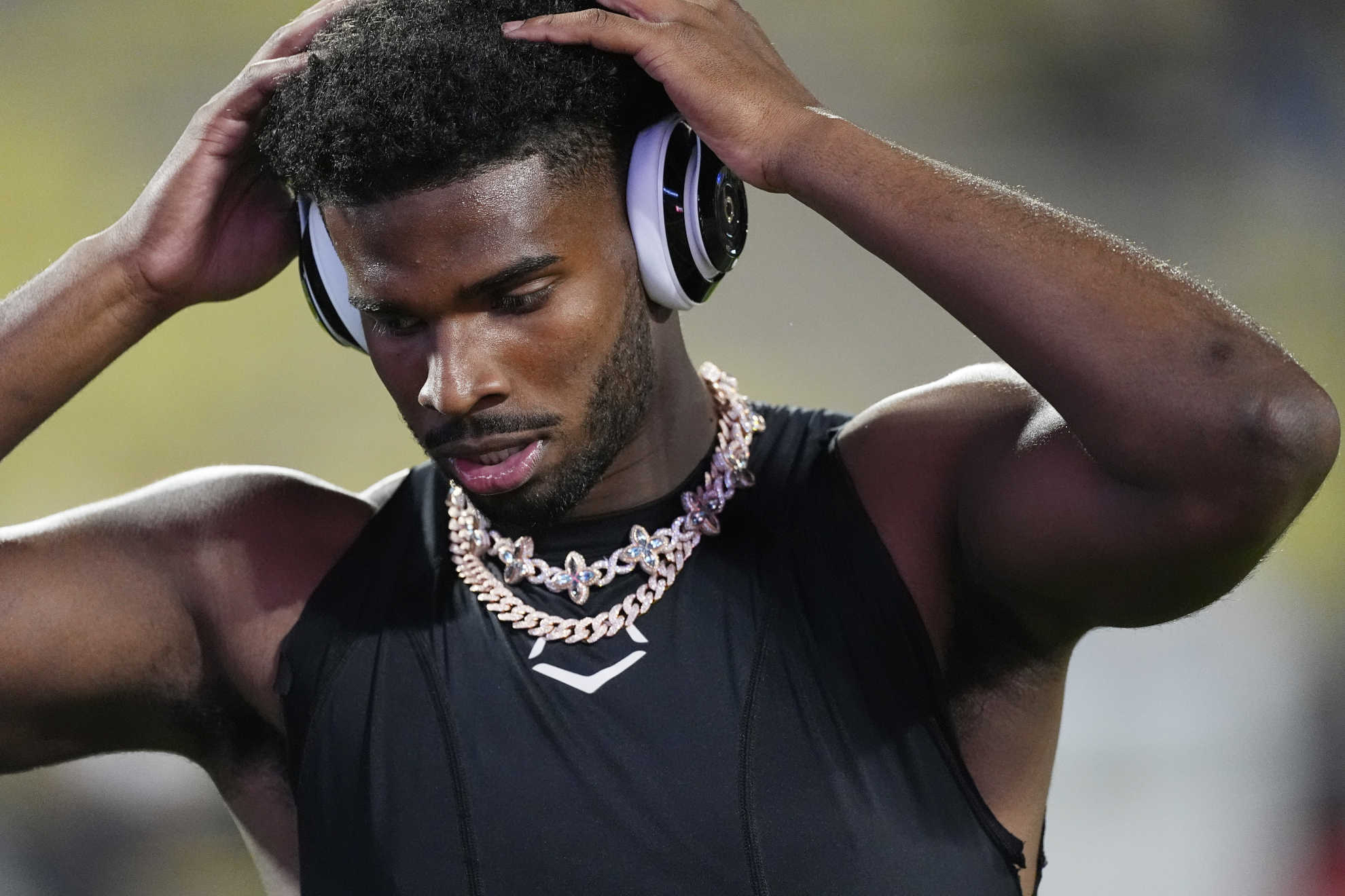 Shedeur Sanders under pressure as Ole Miss QB rises in NFL draft rankings d