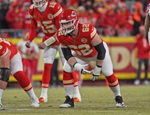 The Chiefs offensive line collapse and Mahomes under pressure