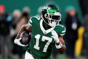 The Jets cut ties with Davante Adams, a key ally of Aaron Rodgers