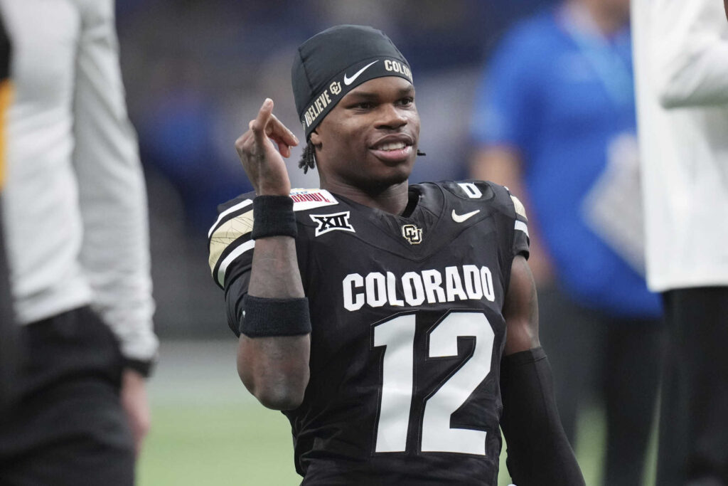 Travis Hunter shakes up the nfl draft with unprecedented selection from analysts prediction