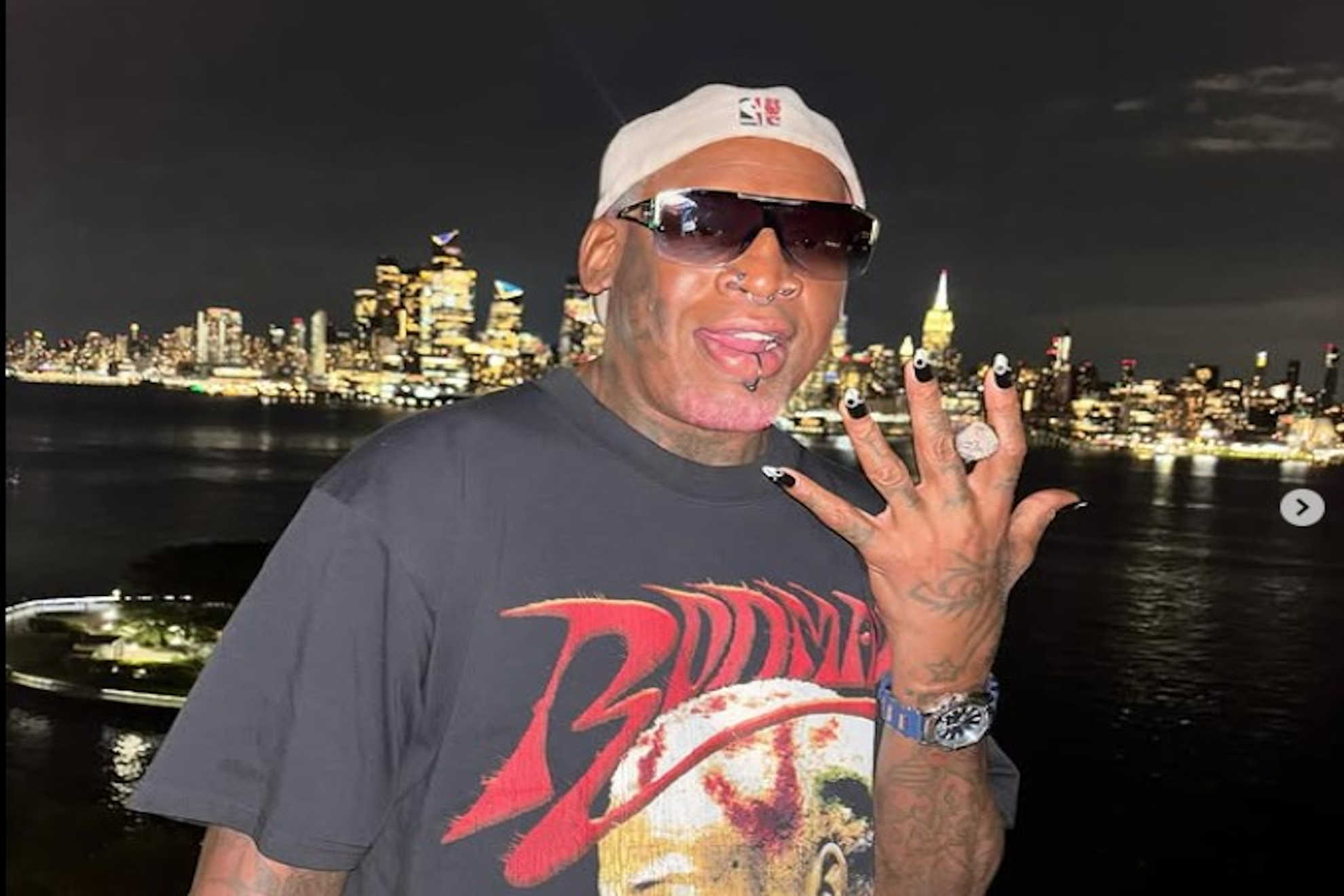 Dennis Rodman responds to rumors alive well and representing the Bulls