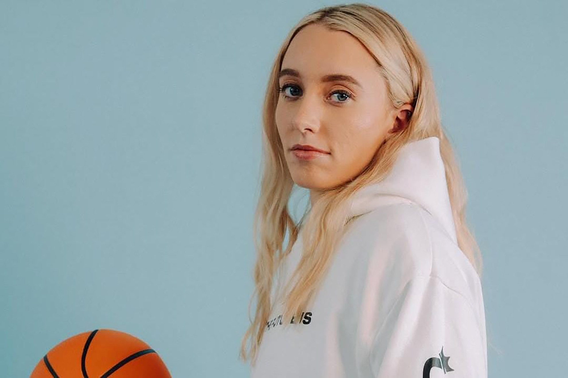 Paige Bueckers joins the Cowboys party and lights up social media