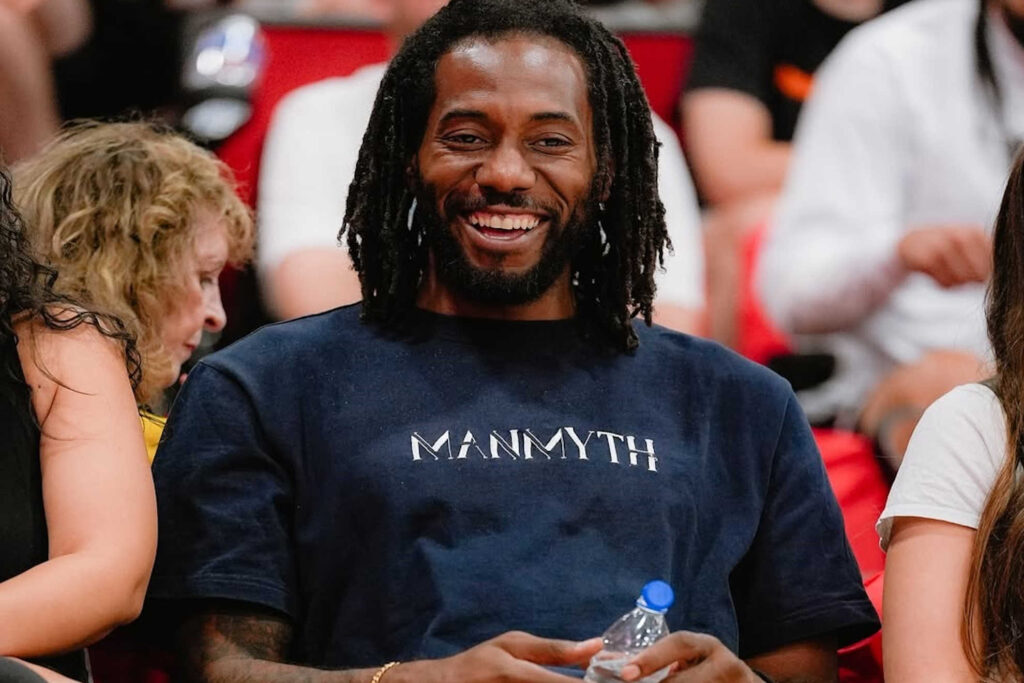 The Clippers are handling the Kawhi Leonard case behind closed doors as if it were a murder charge